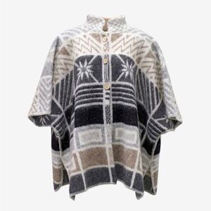 Icewear Knitted Wool Poncho One Size Nordic Design